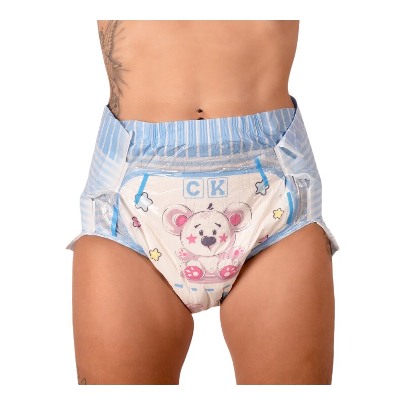 Adult wearing Fluffy Bear Windel with teddy bear design.